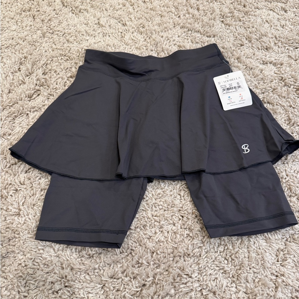 Sofibella Jan Bermuda Athletic Skort in Graphite Dark Gray
